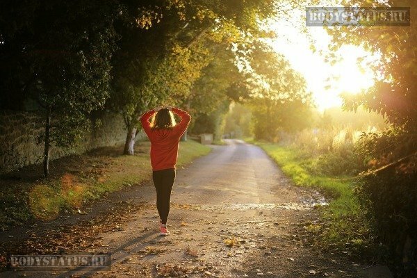 Быстрая ходьба: калории, польза и особенности